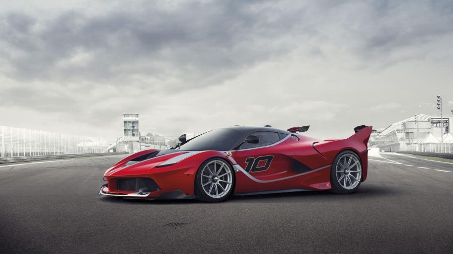  Ferrari FXX K 2015 года  (фото 6 из 20)